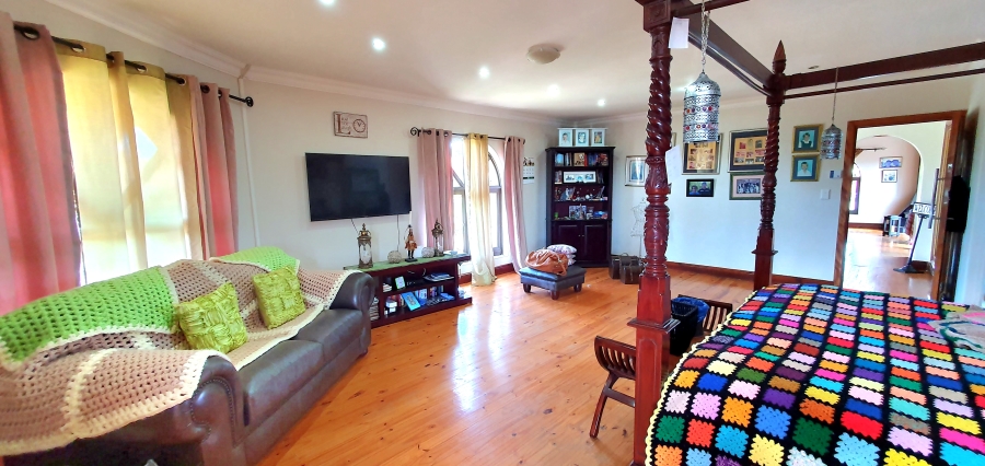 4 Bedroom Property for Sale in Strelitzia Park Eastern Cape